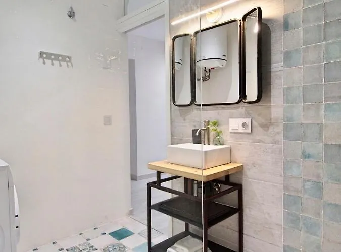 Elena Apartment *